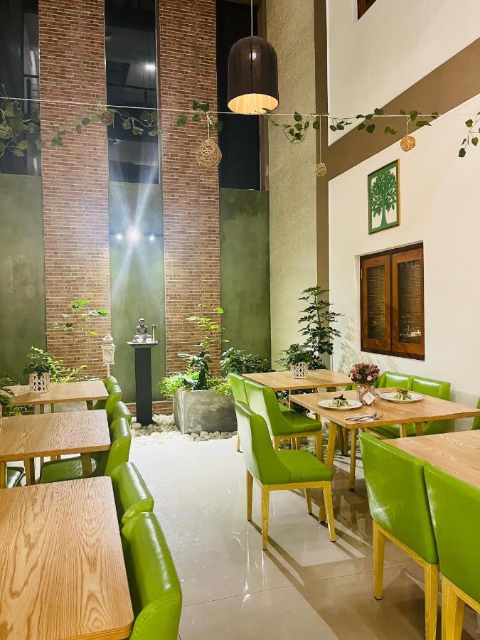 J Leaf Hotel By Blue Bird Negombo Esterno foto