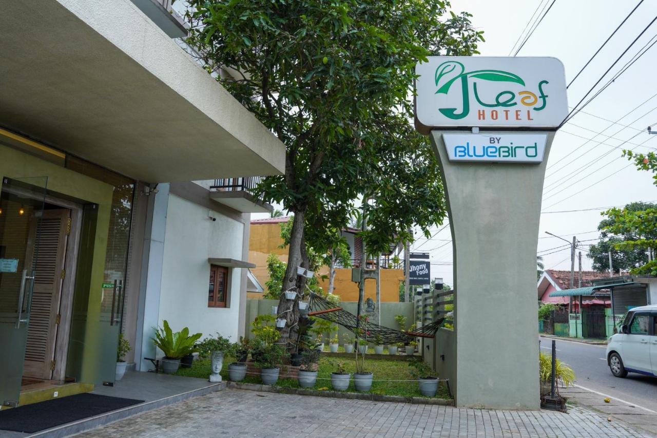 J Leaf Hotel By Blue Bird Negombo Esterno foto