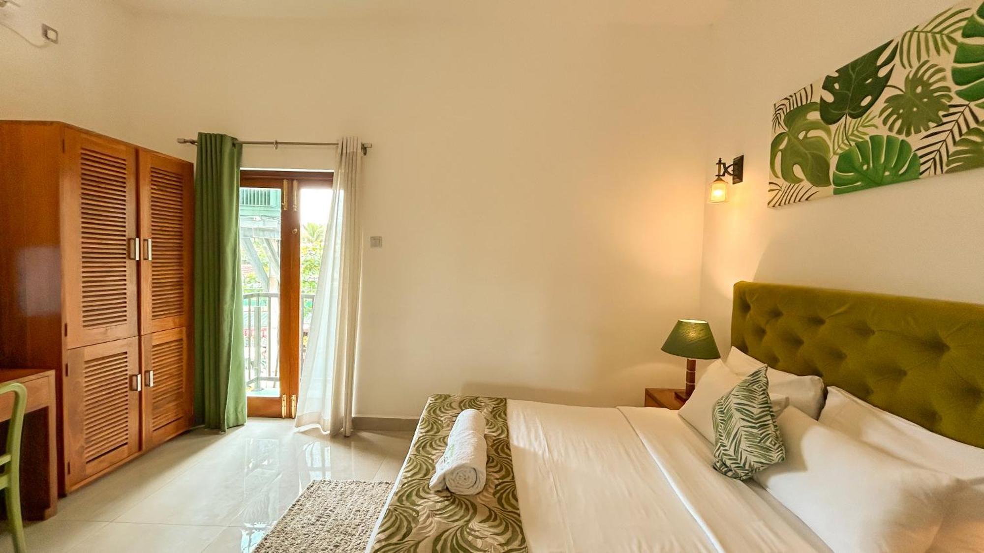 J Leaf Hotel By Blue Bird Negombo Esterno foto